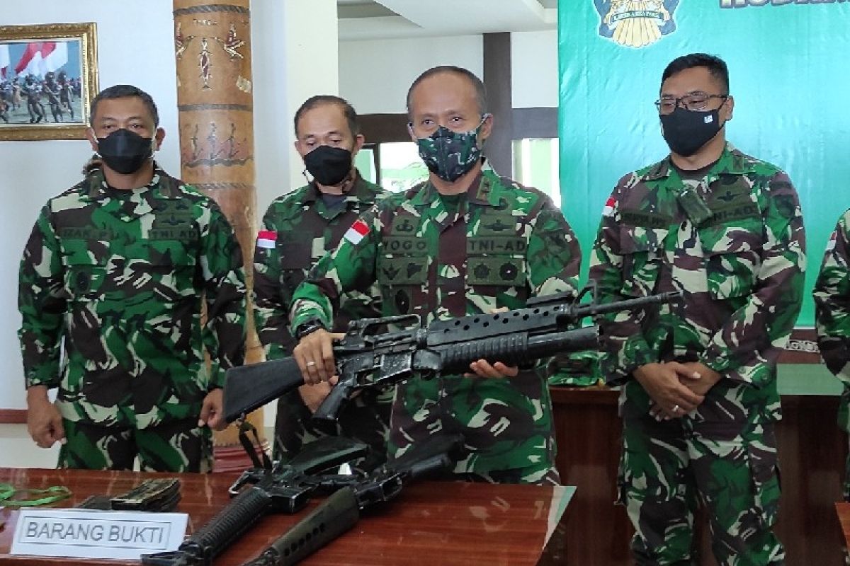 Pangdam: Lima senpi KSB bukan milik TNI-Polri