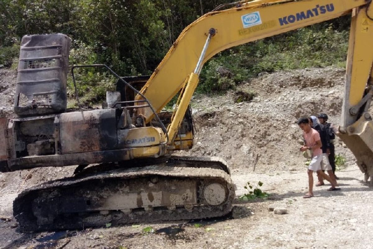 KKB bakar alat berat milik PT Wika di Pegunungan Bintang Papua