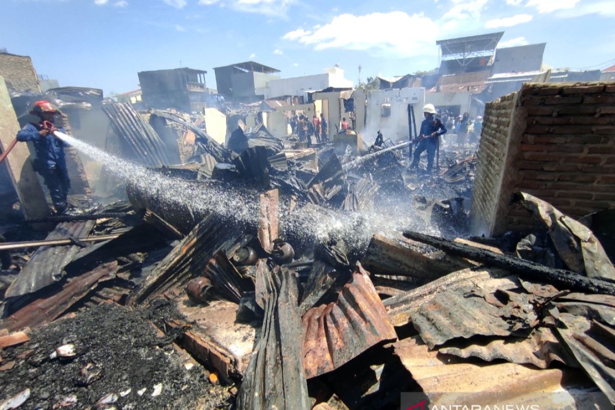 Damkar Makassar : 215 unit rumah terbakar pada Januari-September 2021