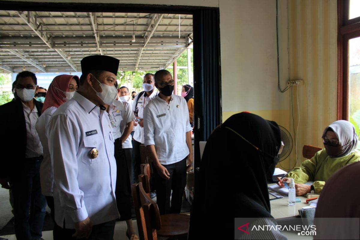 Ria Norsan apresiasi vaksinasi digagas pemuda Singkawang