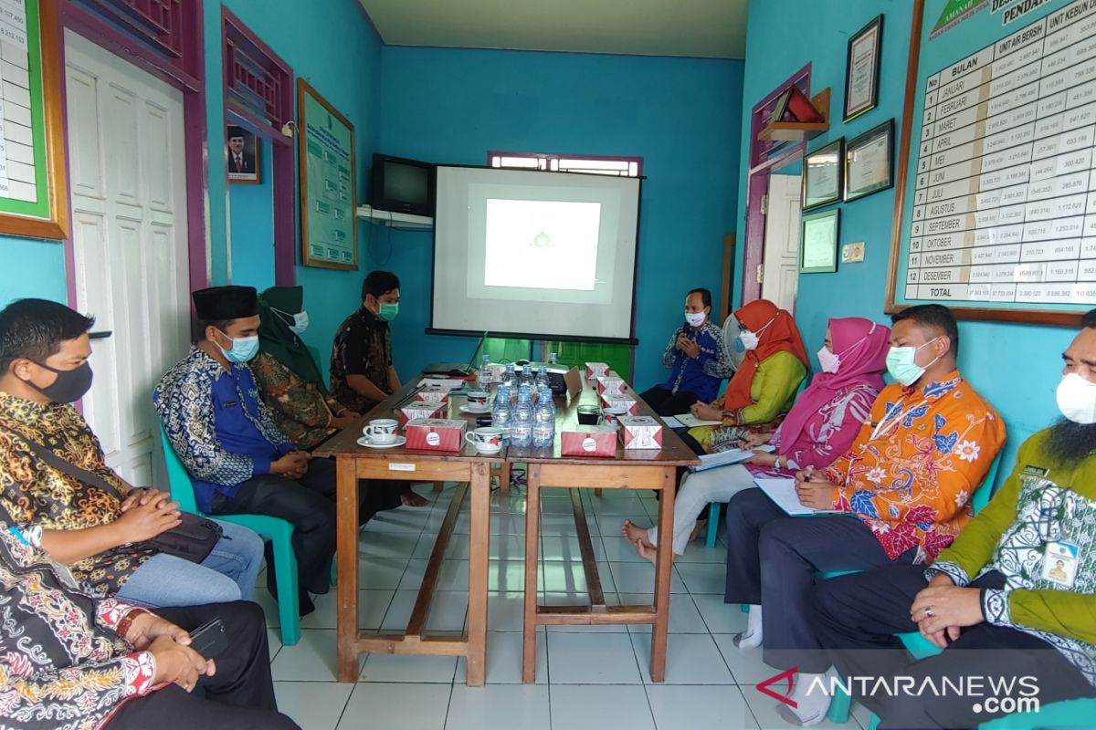 Tim penilai turun lapangan tinjau tiga besar lomba BUMDes