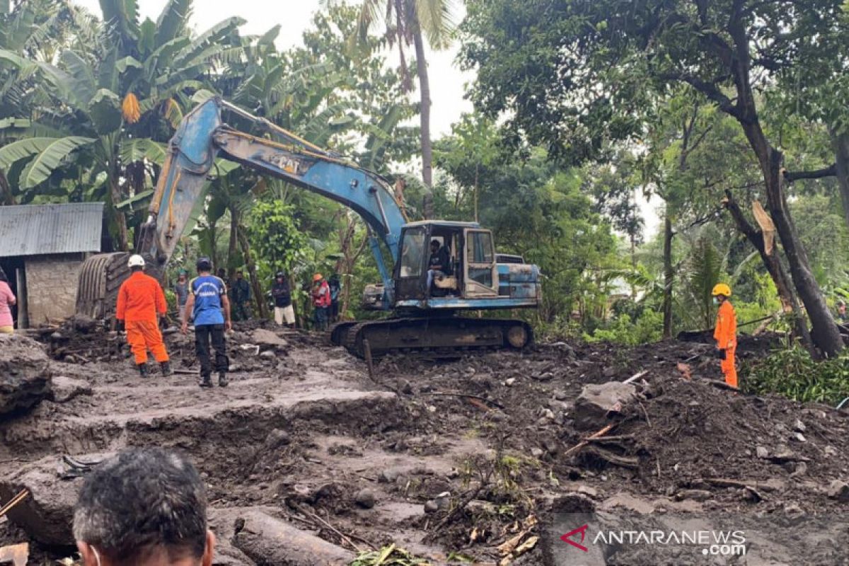 Satu korban banjir bandang dan longsor di Ngada belum ditemukan