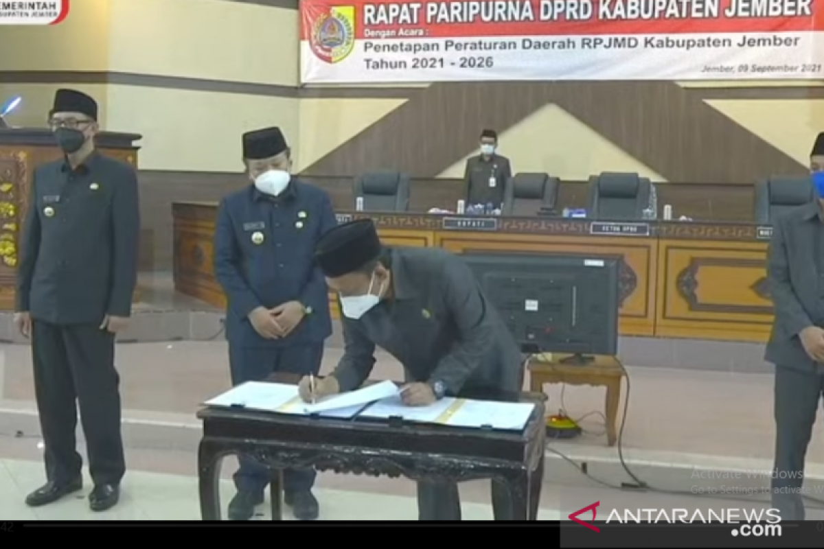 Mayoritas fraksi DPRD Jember tolak pertambangan dalam Perda RPJMD 2021--2026