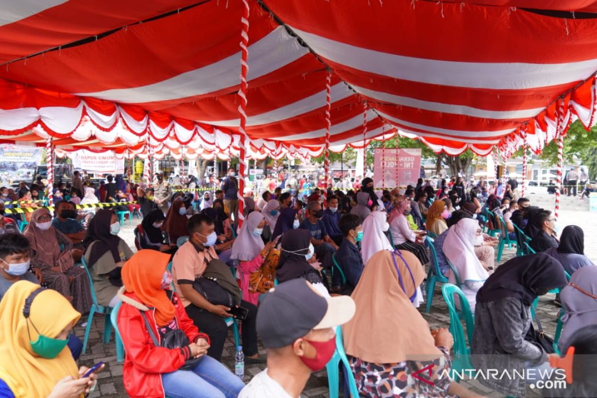 Ribuan warga Kota Gorontalo antusias ikuti vaksinasi COVID-19