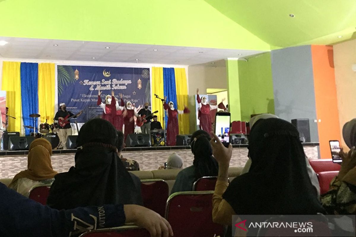 IAIN Ambon gelar konser tatap muka perdana di masa pandemi, terapkan Prokes