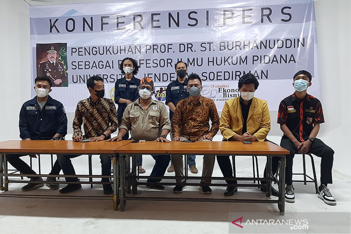 Mahasiswa Unsoed dukung pengukuhan ST Burhanuddin sebagai  profesor
