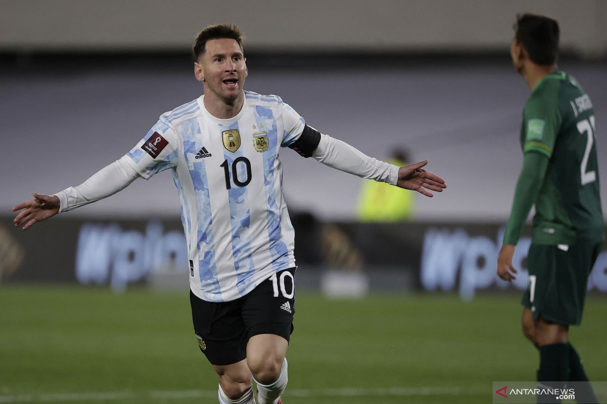 Tiga gol Lionel Messi membantu Argentina tekuk Bolivia 3-0