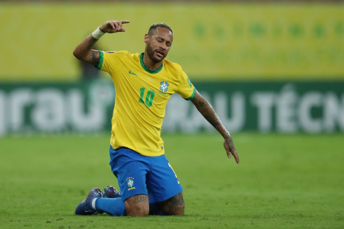 Usai kalahkan Peru, Neymar mengeluh tak dapat penghormatan dari penggemar