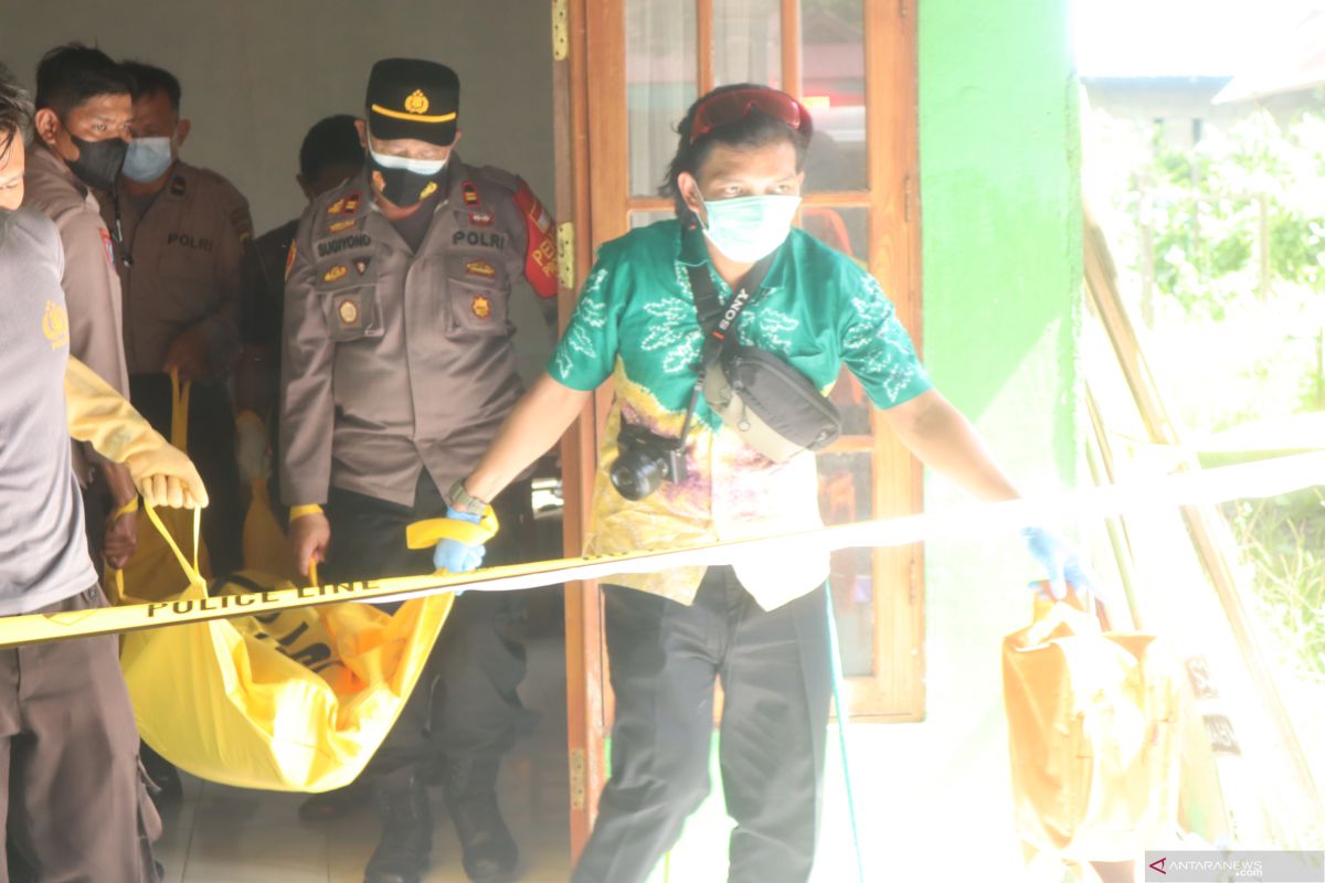 Wanita asal Medan di Tapin ditemukan tewas tergantung