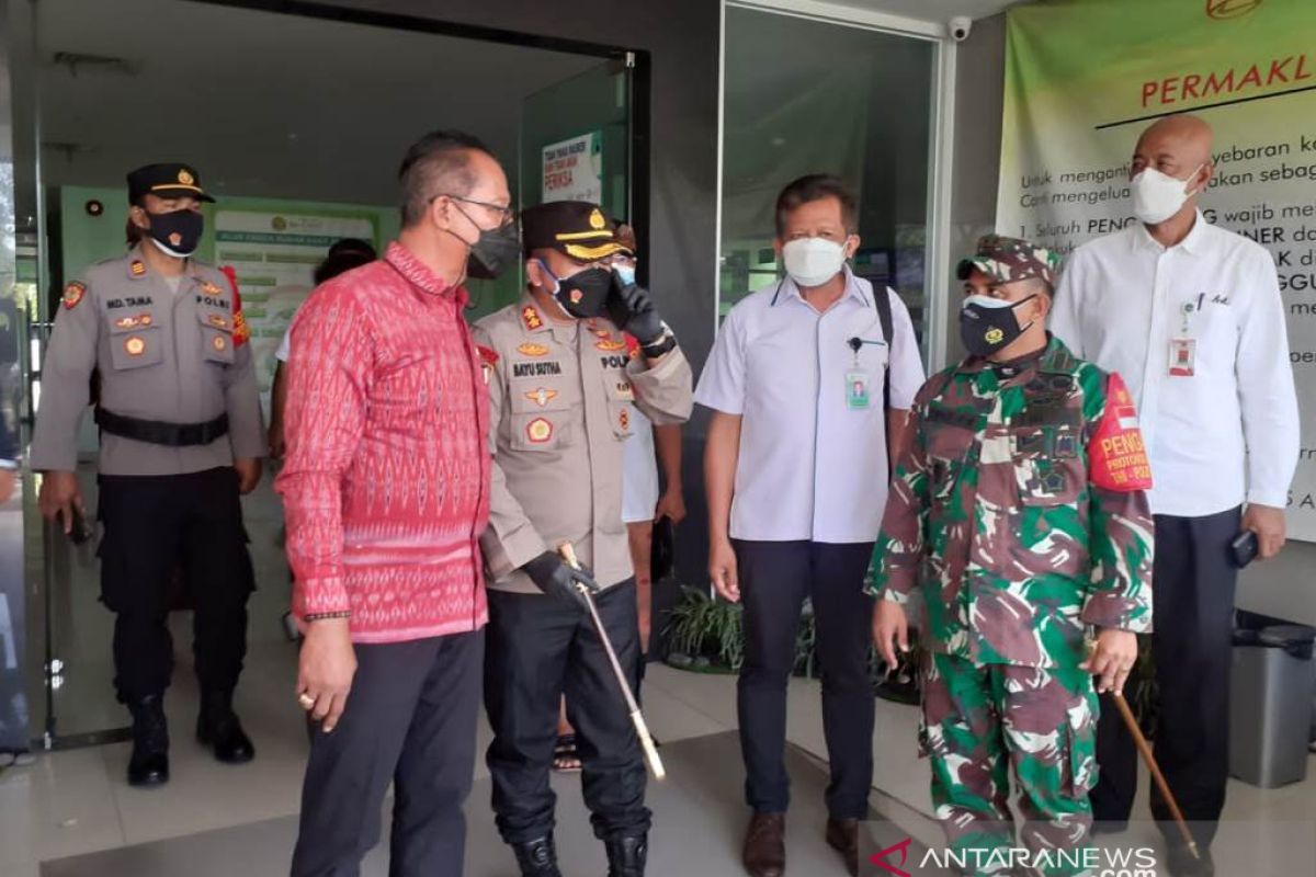 Forkopimda Gianyar sidak ke rumah sakit pastikan data pasien COVID-19 akurat