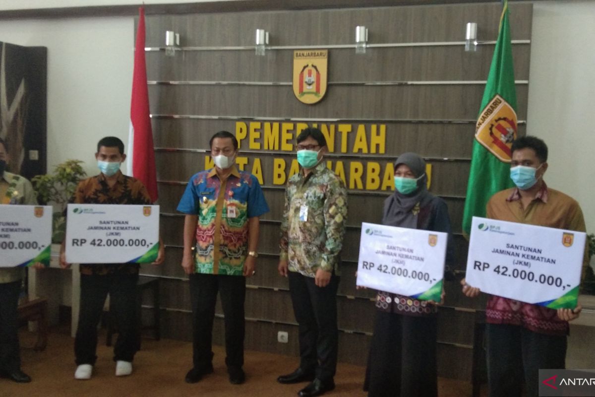 BPJS Ketenagakerjaan Banjarmasin serahkan santunan ke ahli waris non ASN Pemkot Banjarbaru