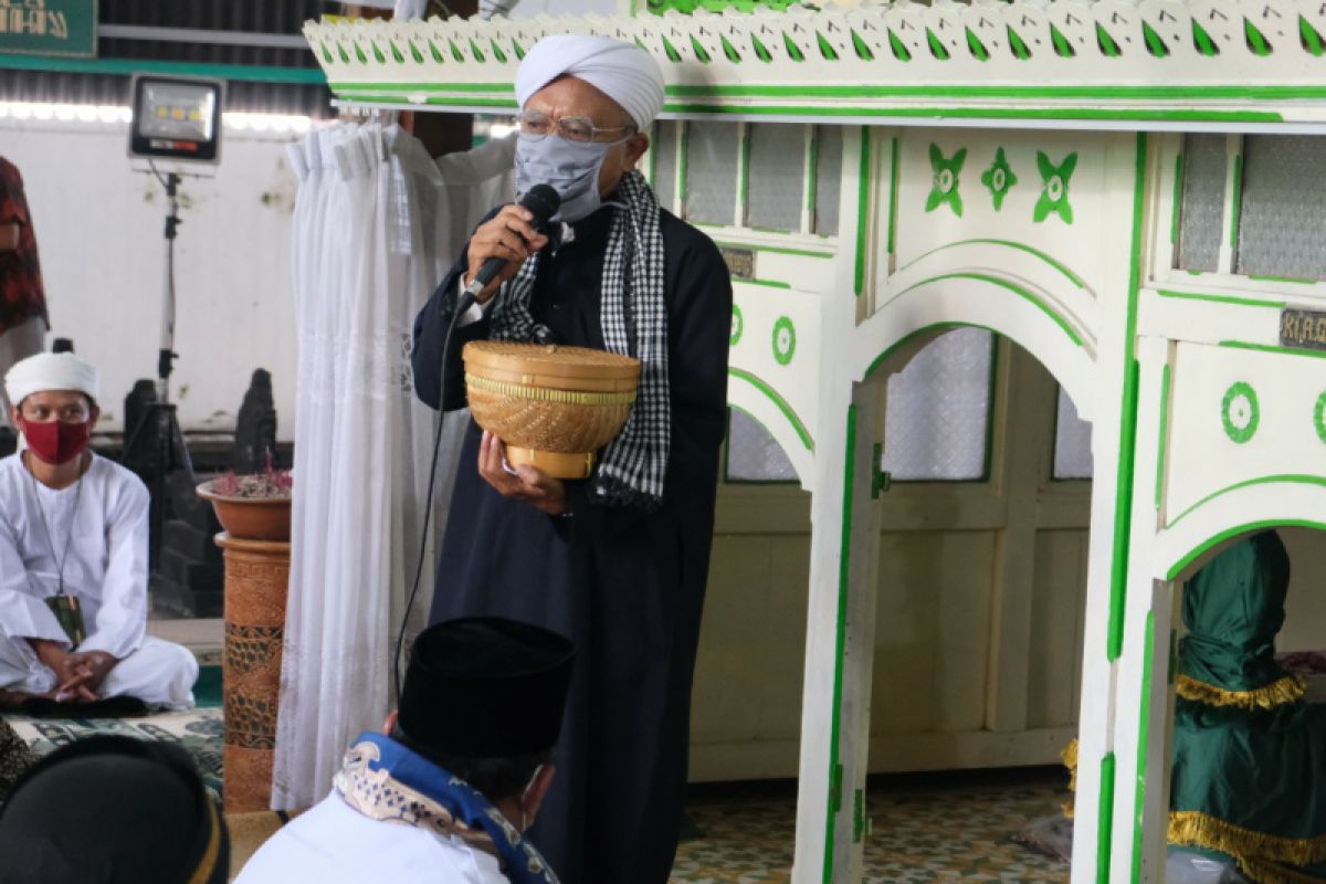 Sebar Apem ditiadakan, Yaqowiyu Jatinom 2021 digantikan Doa Kebangsaan