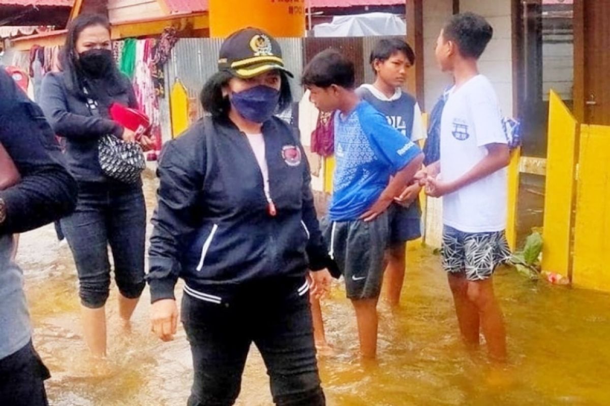 Ketua DPRD Kotim minta kesehatan warga korban banjir diperiksa