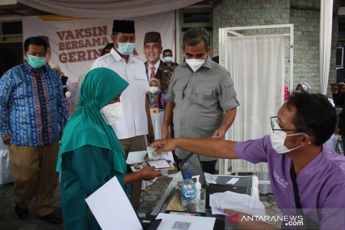 Ahmad Muzani: Parpol punya tanggung jawab jamin vaksinasi COVID-19