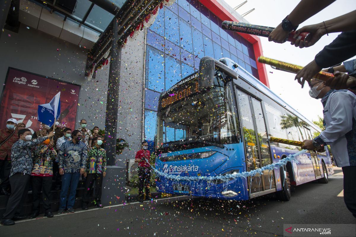 Gubernur DKI ingin 50 persen bus TransJakarta bertenaga listrik pada 2025