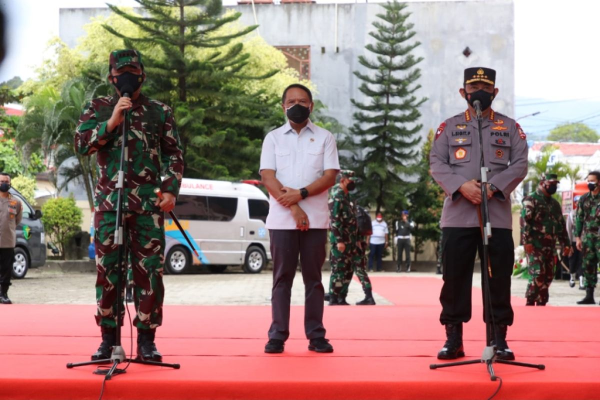 Berkontribusi majukan olahraga, Panglima TNI-Kapolri dapat penghargaan