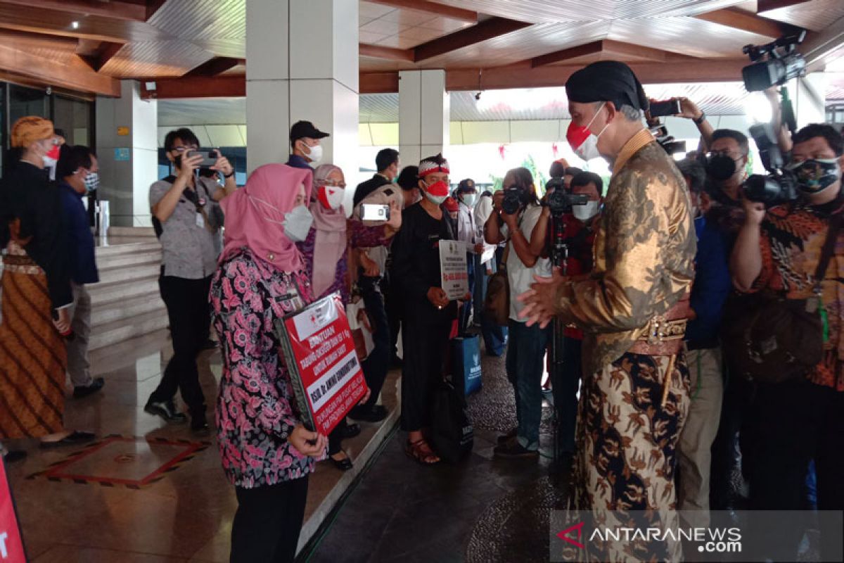 Palang Merah Indonesia distribusikan bantuan oksigen di Jawa Tengah
