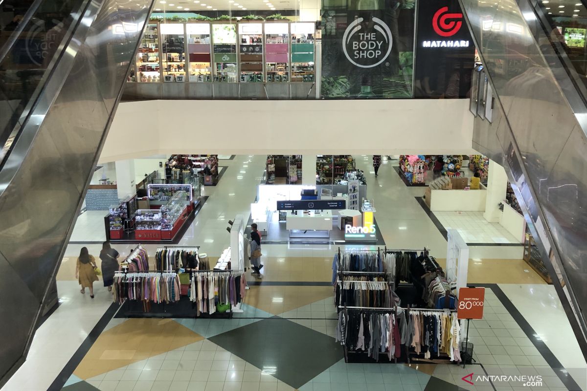 Pusat perbelanjaan di Malang masih sepi pengunjung