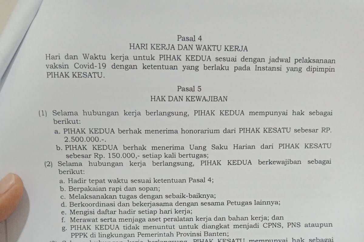 Honor dibayar tak sesuai, Operator vaksinasi di Banten kecewa