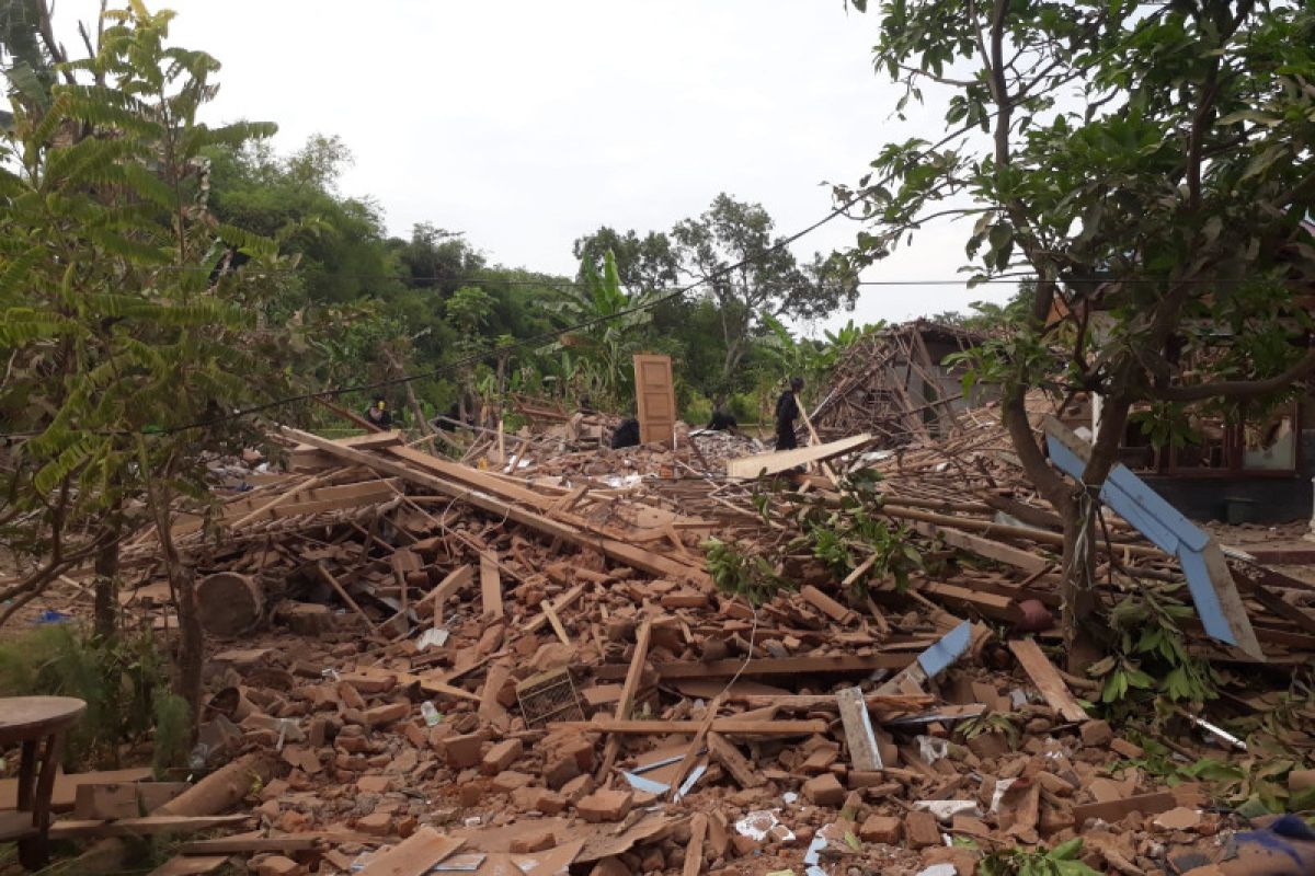 Dua orang tewas akibat ledakan di Pasuruan Jatim