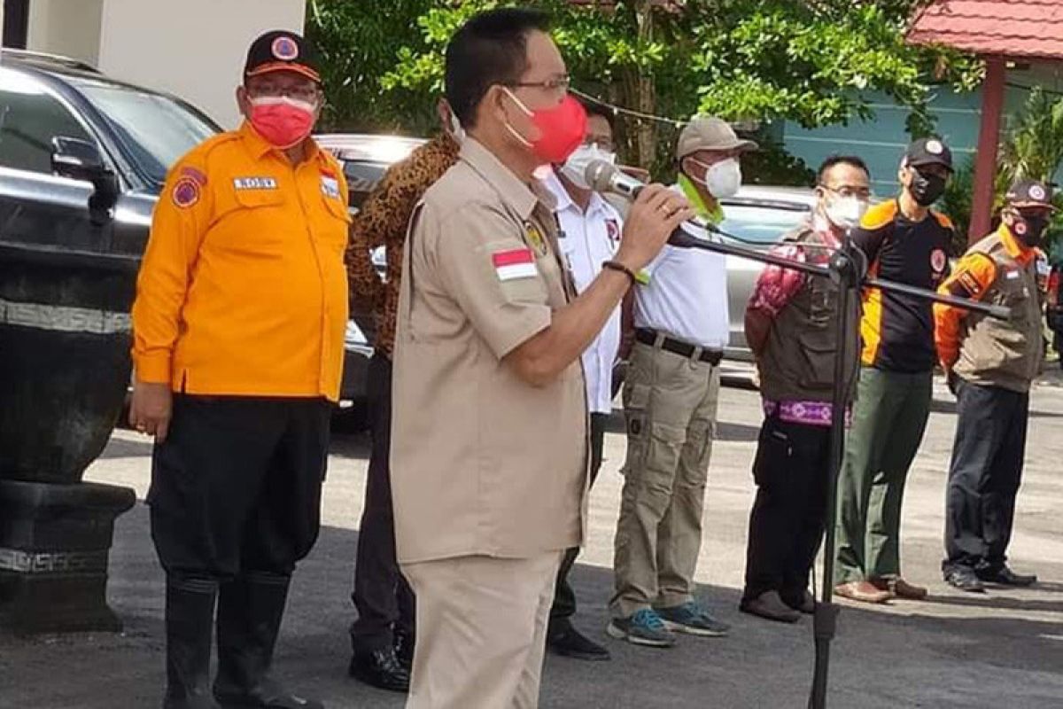 Bupati Katingan melepas kepulangan tim relawan banjir asal Kalsel