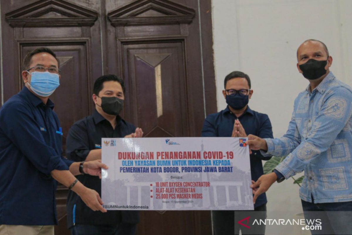 Menteri BUMN serahkan bantuan alat kesehatan untuk Pemkot Bogor