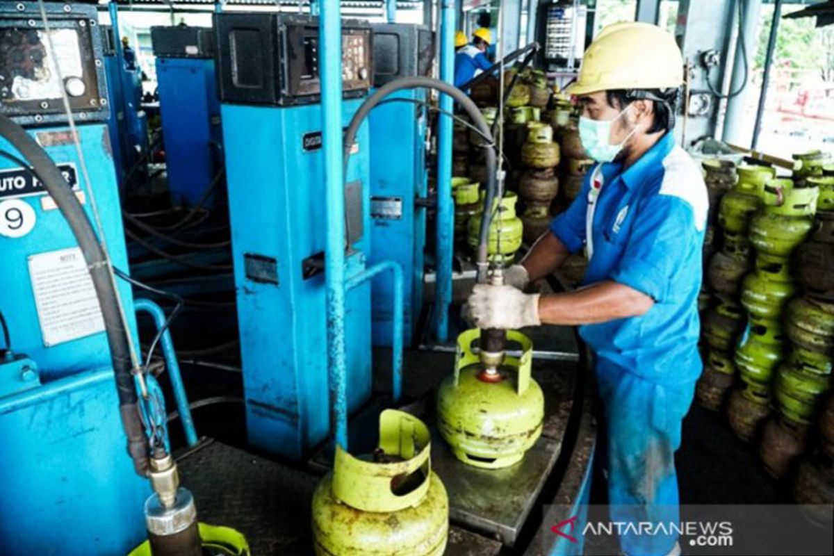 Harga LPG bersubsidi melonjak di saat stok melimpah