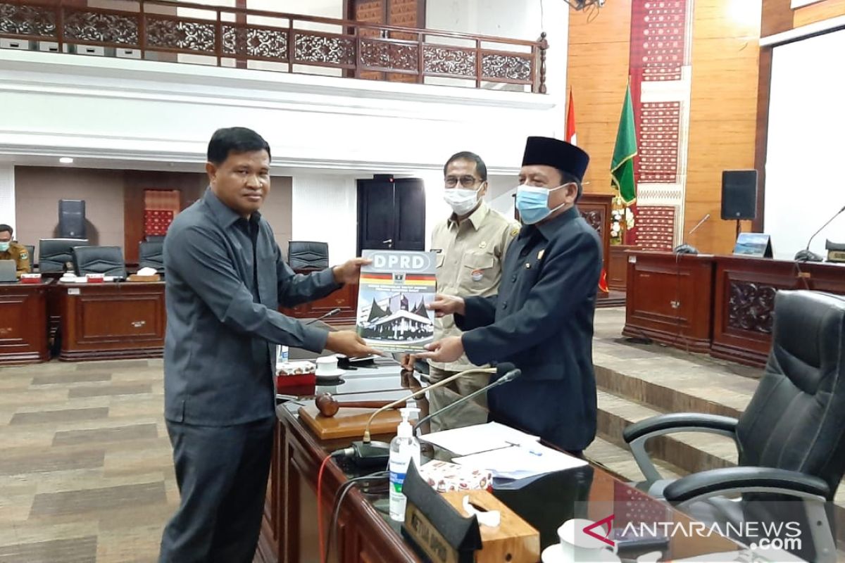 Ini permintaan Fraksi Gerindra Sumbar terkait konsep program pembangunandari pinggaran