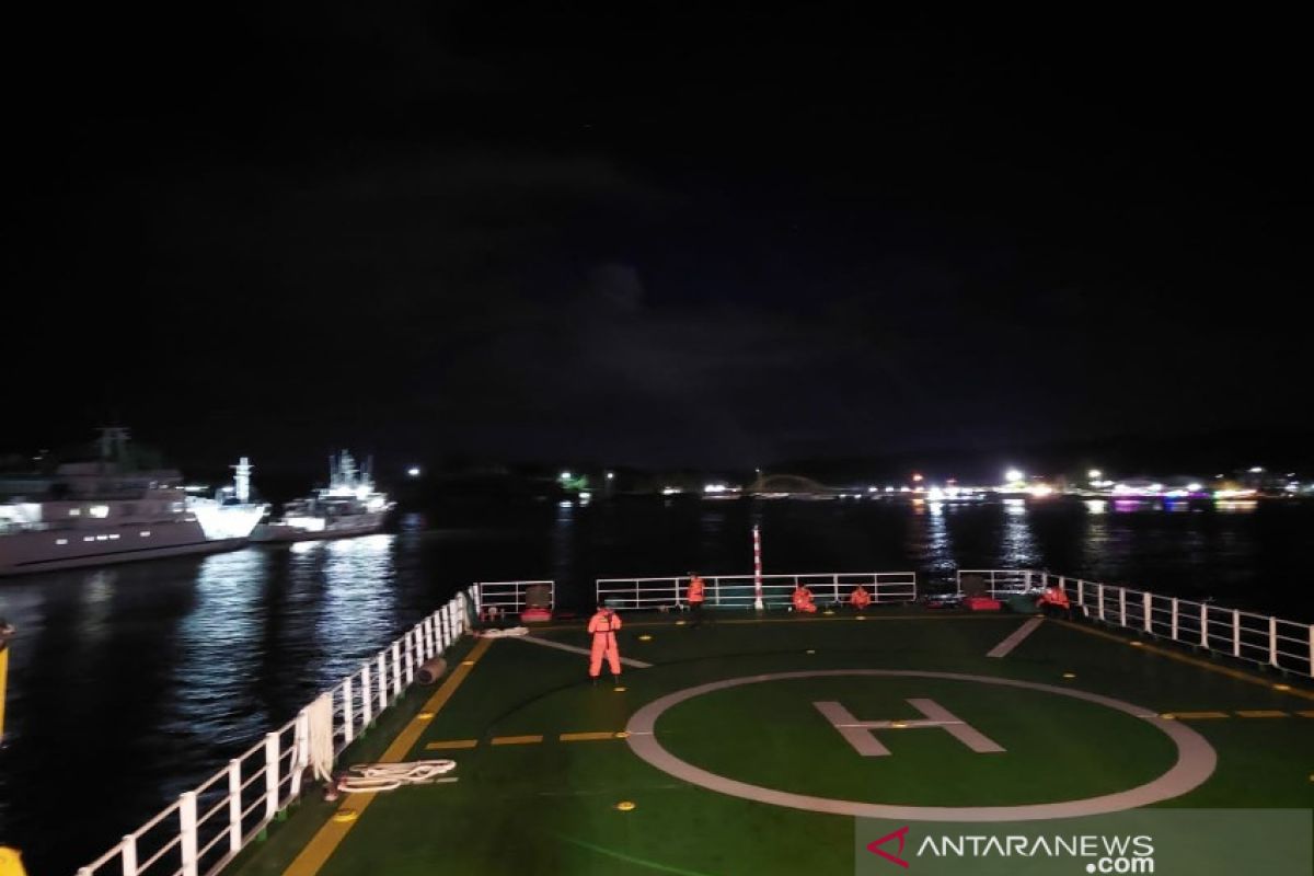 Basarnas Kendari evakuasi dua orang yang tewas di perairan Laut Banda