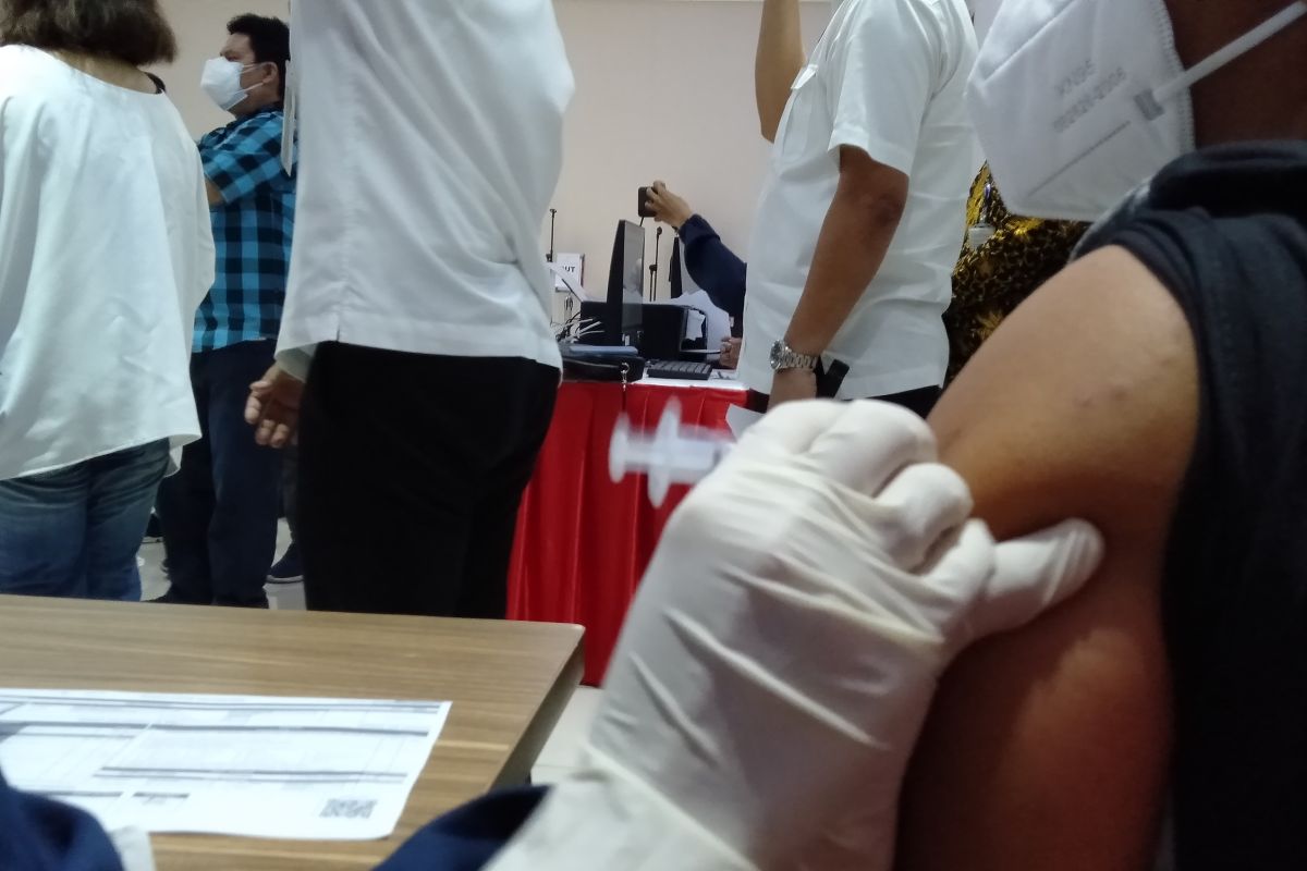 Angka kesembuhan di Karawang bertambah 12 menjadi 41.337 orang