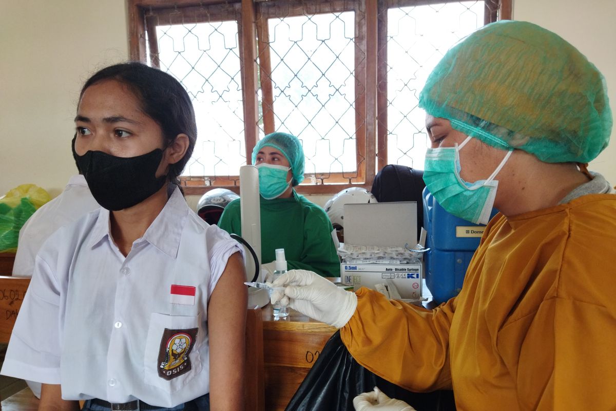Polres Mabar gelar vaksinasi presisi bagi pelajar
