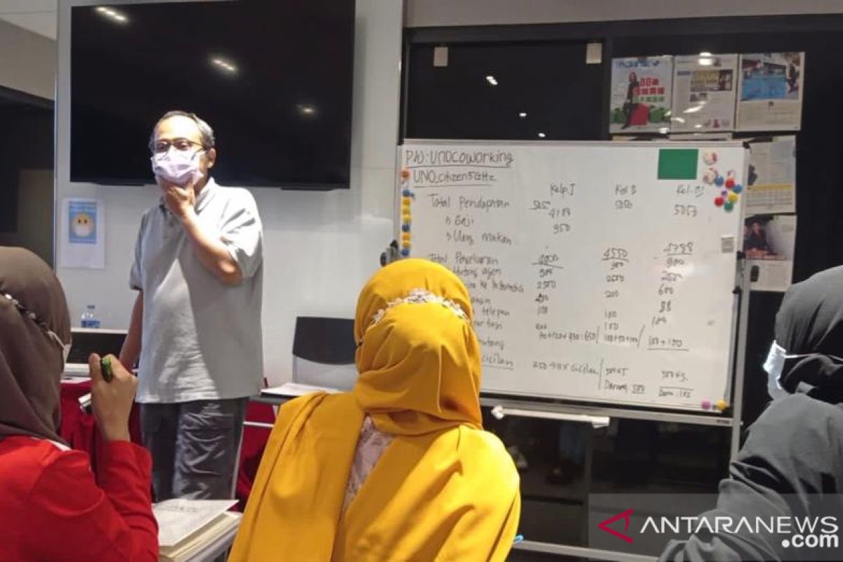 Pekerja Indonesia di Hong Kong mulai ikuti kelas tatap muka Paket C