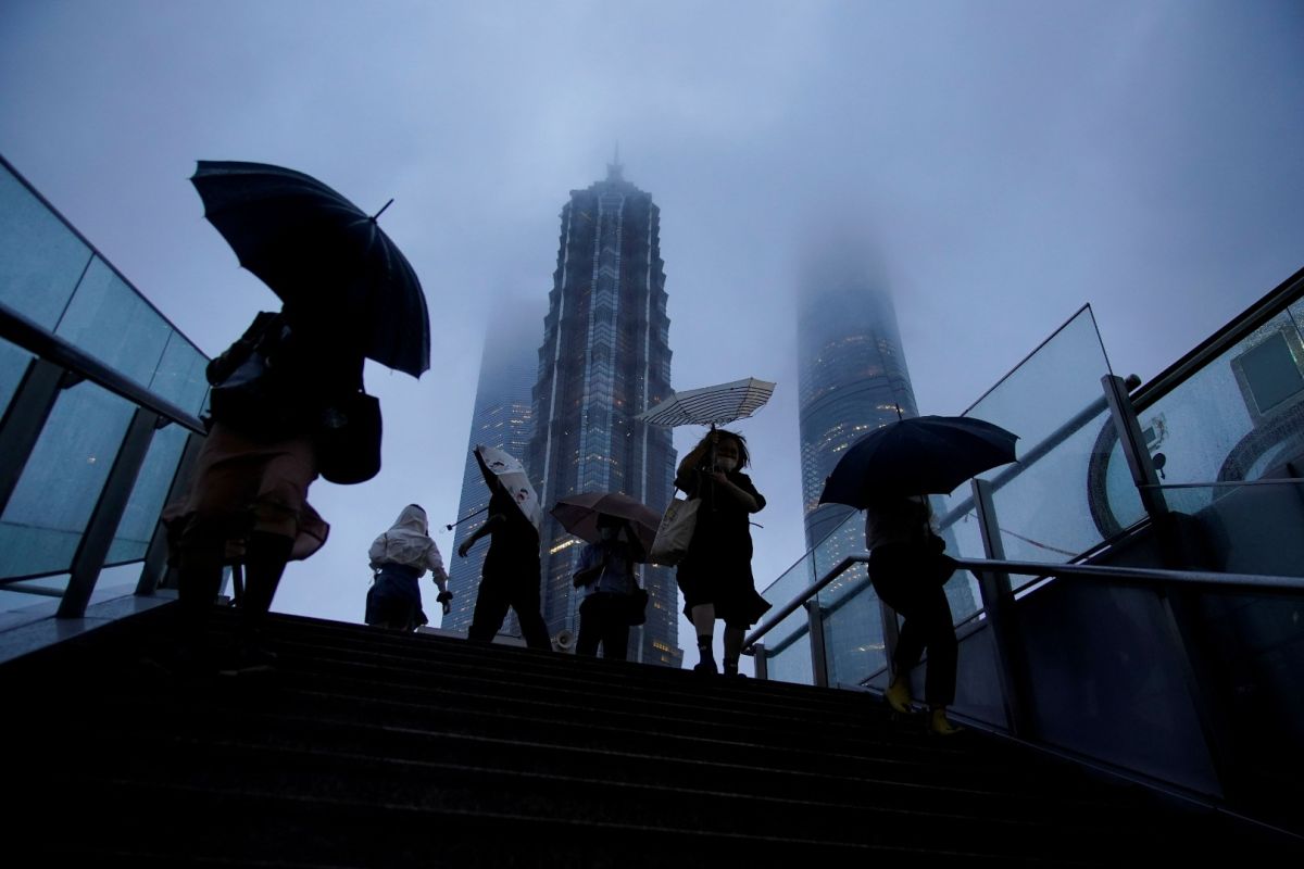Disinformasi! Video hujan cacing di China