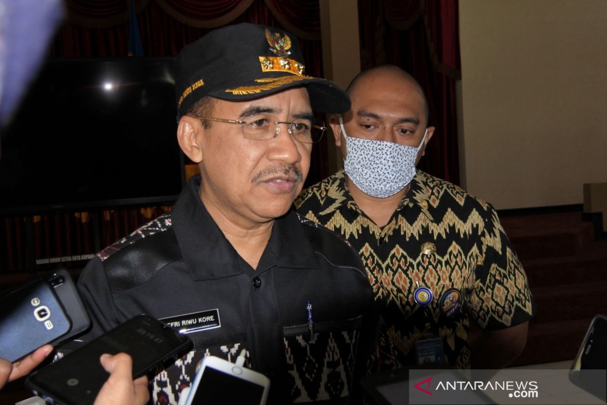Pemkot Kupang data warga belum divaksinasi