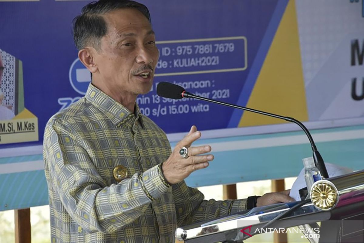 Bupati Gorontalo beri kuliah umum di Universitas Bina Mandiri
