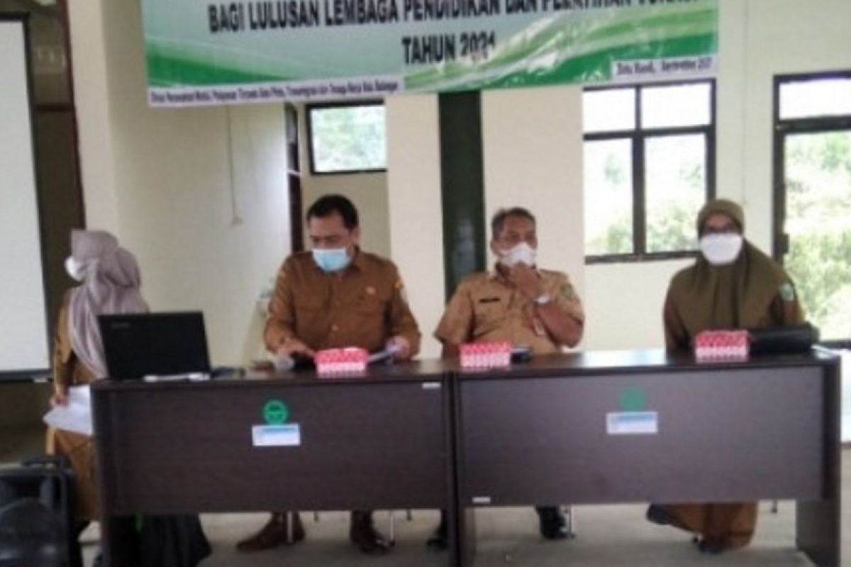 Rakor DPMPTSP Transnaker Balangan mudahkan pemetaan alumni siap kerja