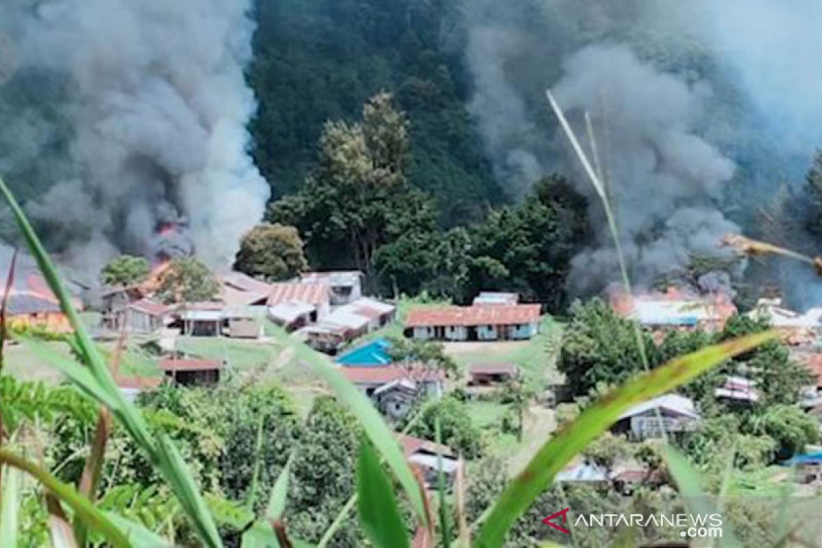 MPR: Tumpas jaringan pemasok senjata bagi kelompok bersenjata di Papua