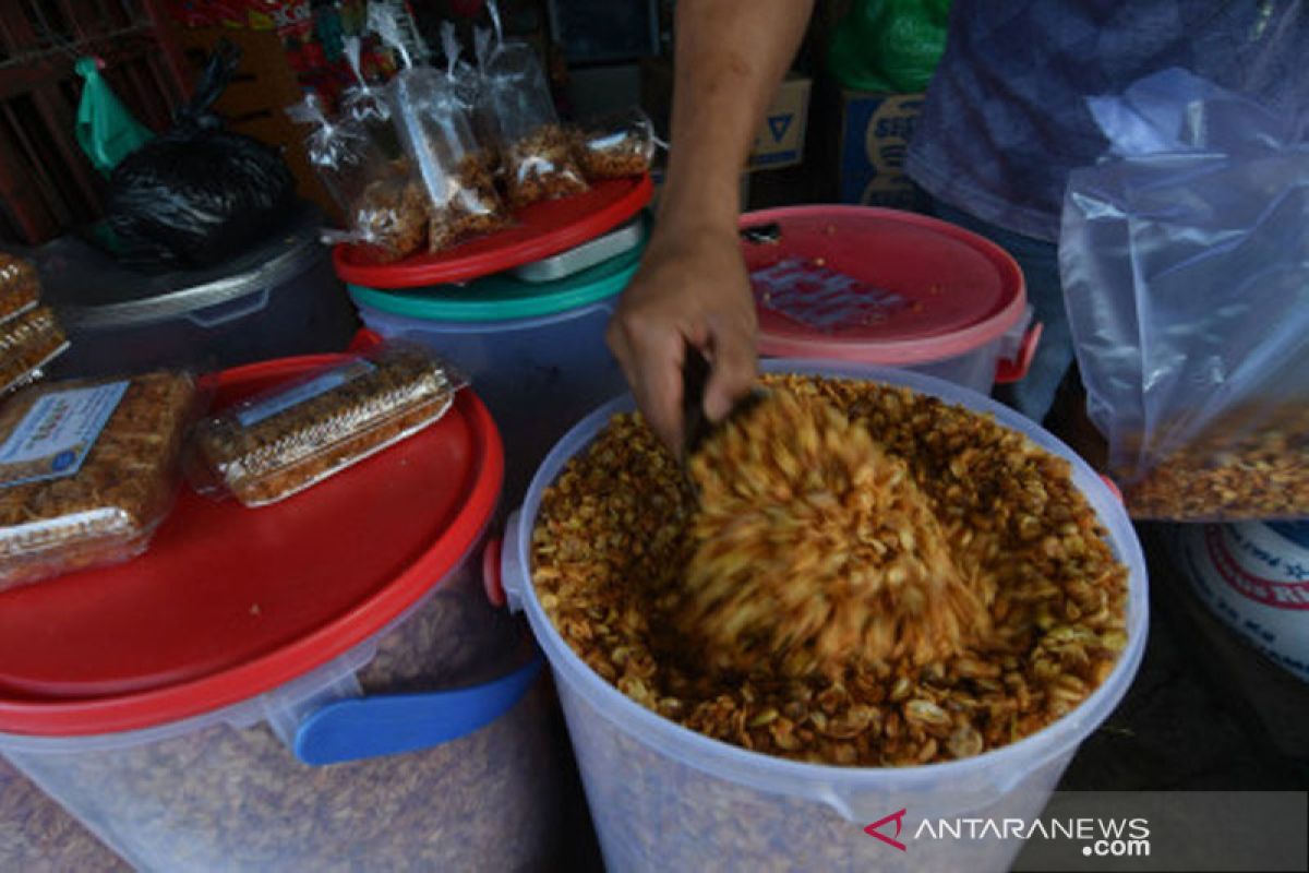 Harga Bawang Goreng Khas Palu Turun