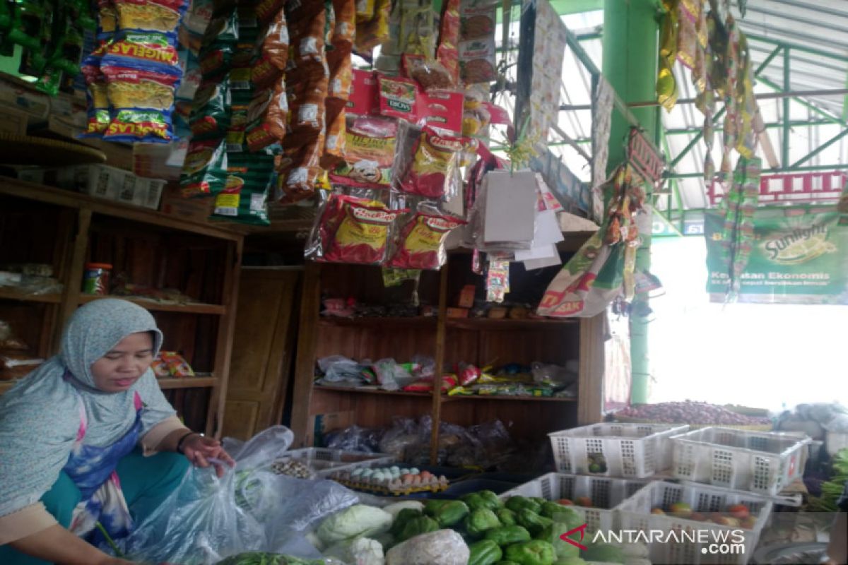 Pasar Argosari Wonosari Gunung Kidul mulai dipadati pembeli