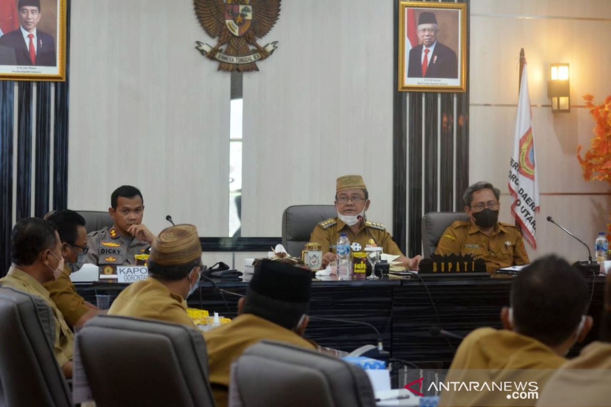 Bupati Gorontalo Utara sebut vaksinasi COVID-19 syarat layanan administrasi