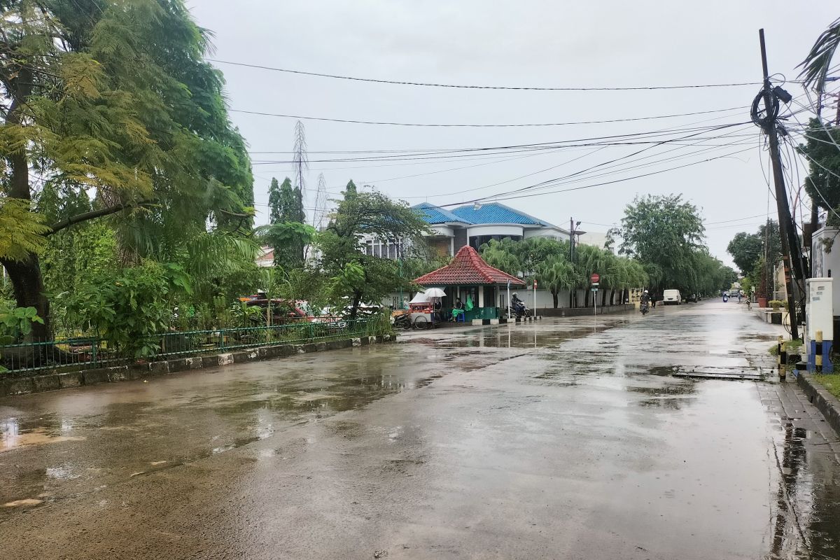 Hujan deras di perumahan Green Garden  Jakarta Barat tak banjir