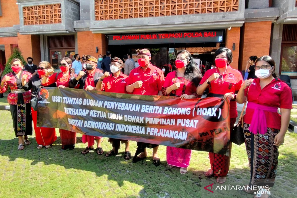 Pengurus PDIP Bali datangi Polda laporkan berita bohong