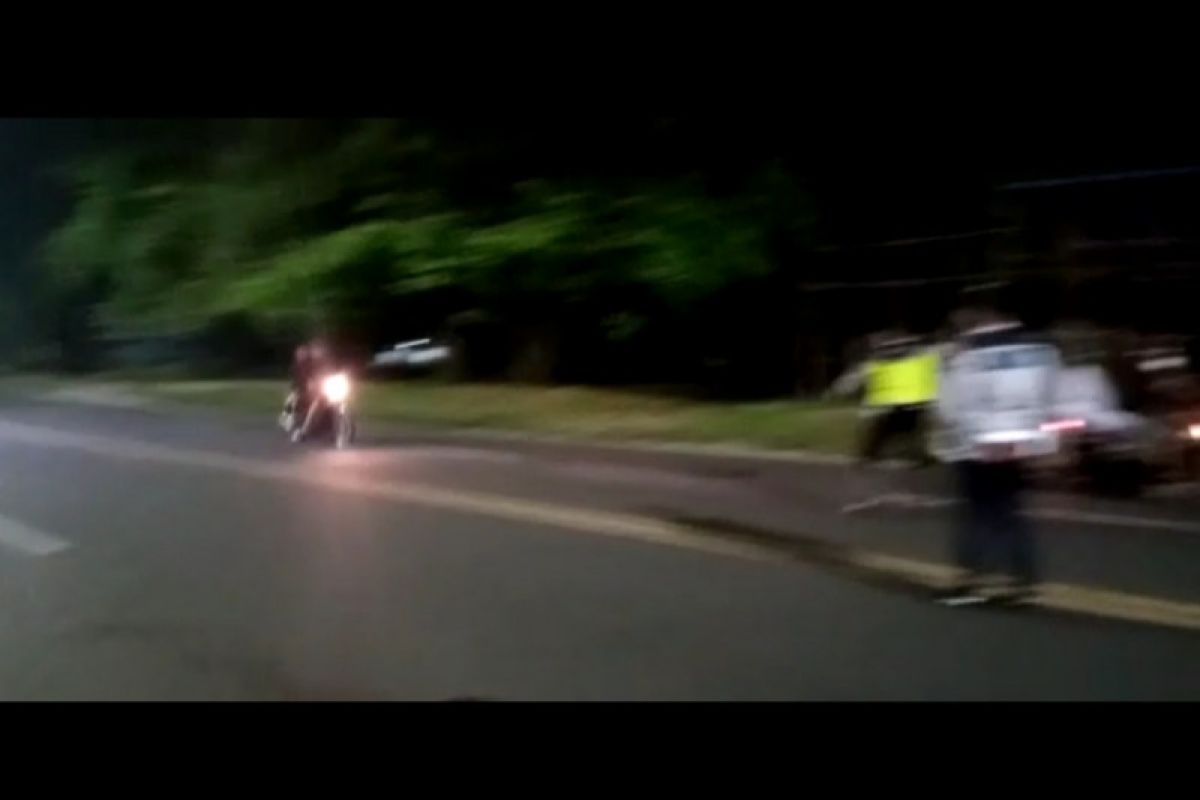 Video balap liar akibatkan dua polisi tertabrak di Bengkulu beredar viral