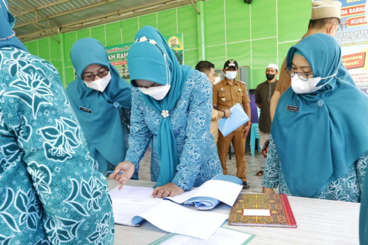 Lahundape Wakili Kota Kendari Lomba Kelurahan Tingkat Provinsi 2021