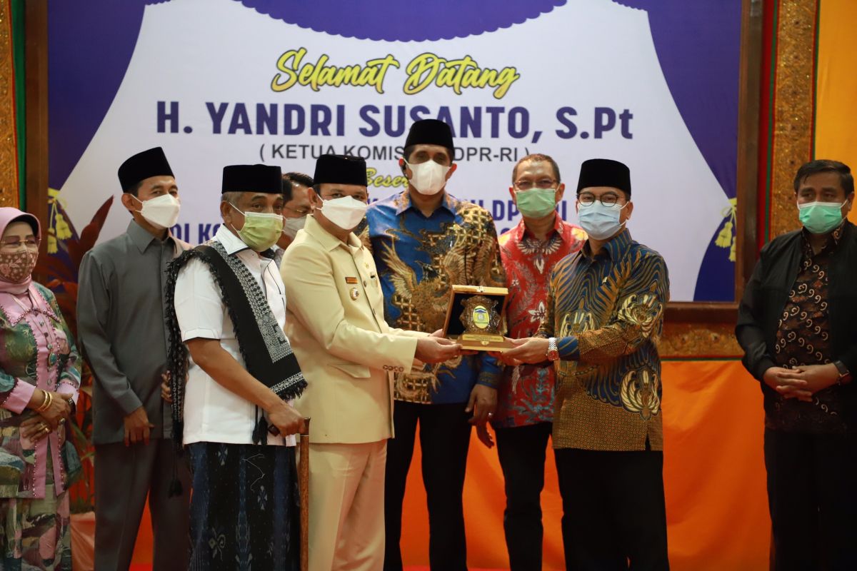 Bupati Aceh Besar sampaikan giat pembangunan ke Komisi VIII DPR