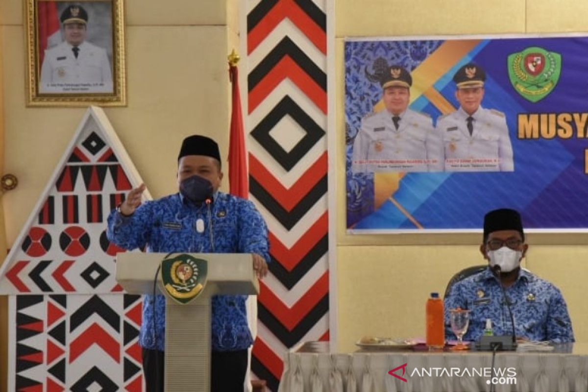 Bupati Tapsel harap Korpri tampilkan kinerja yang terbaik