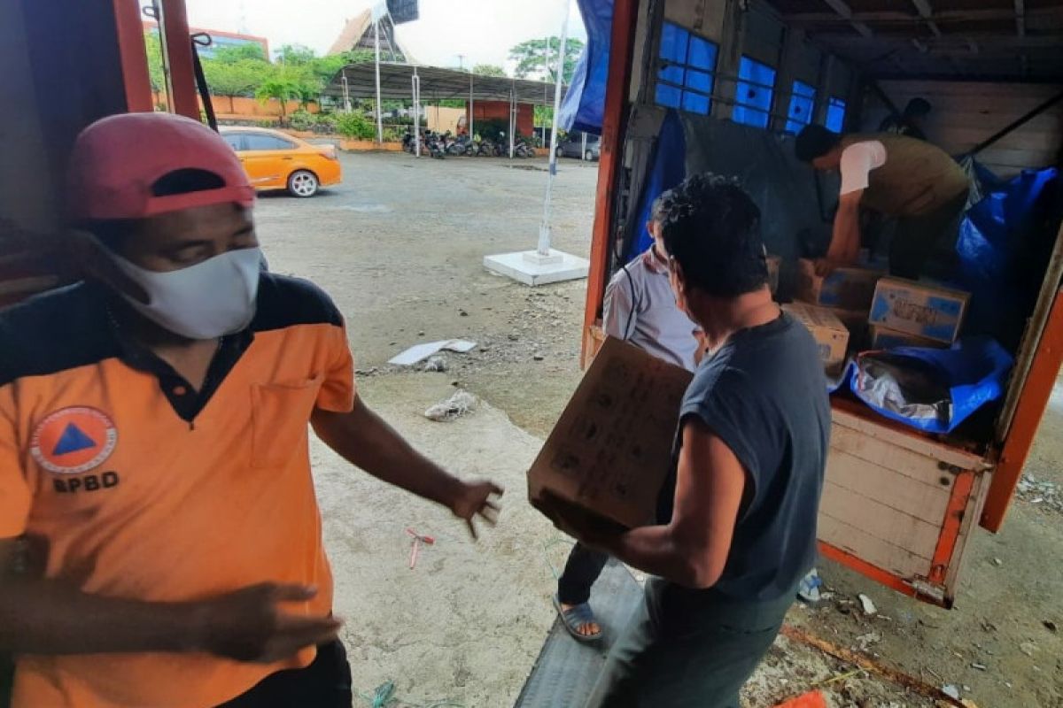 BPBD Sulsel salurkan bantuan Logistik untuk korban banjir di Wajo dan Bone