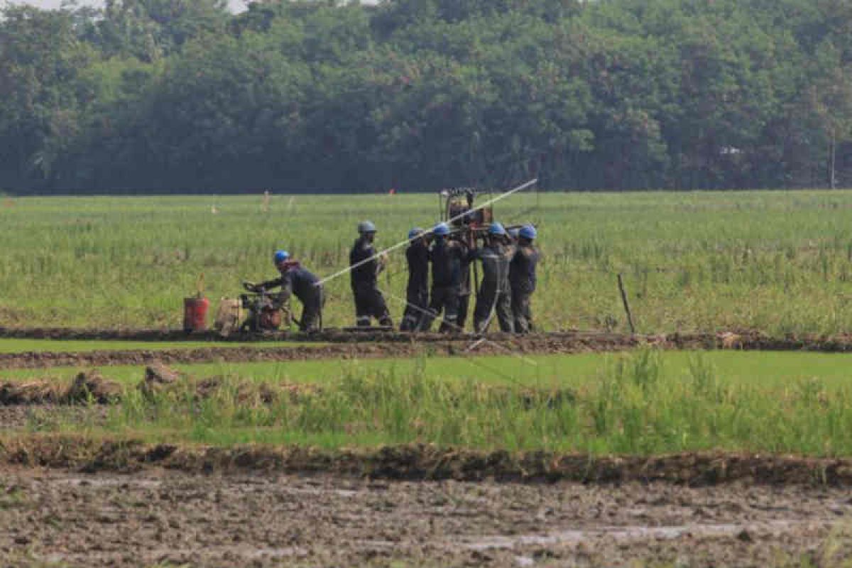 Berpotensi mengandung migas, Pertamina survei 23 desa di Cirebon