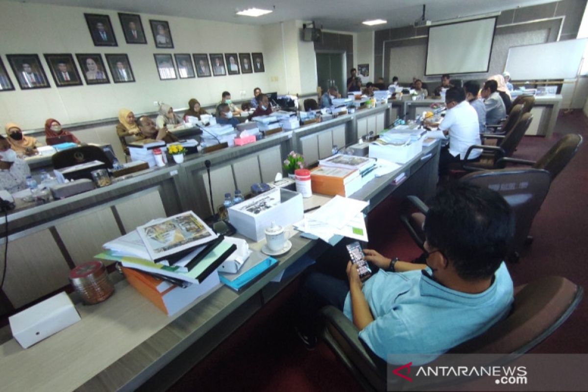 Pemprov Sulsel usulkan pembayaran utang dimasukkan pada  APBD-P 2022