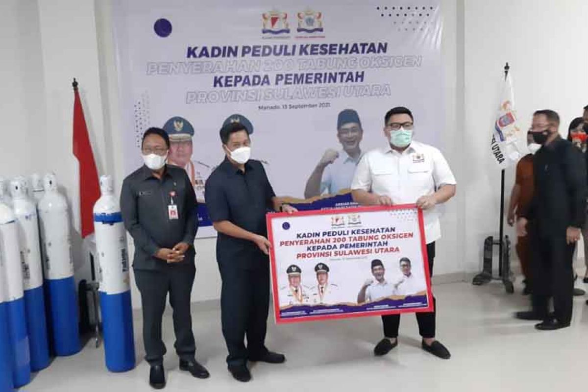 KADIN Sulut sumbangkan 200 tabung oksigen bagi pasien COVID-19